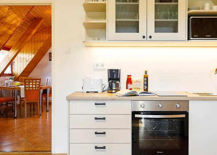 Holiday Home Emi - Bac110 By Interhome