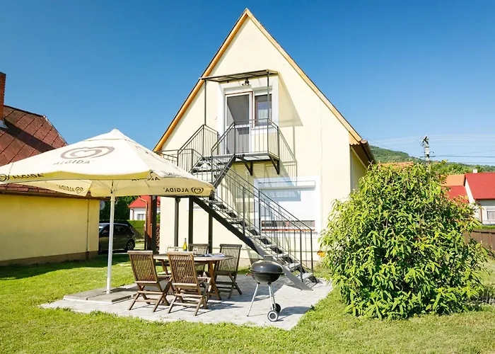 Holiday Home Emi - Bac110 By Interhome